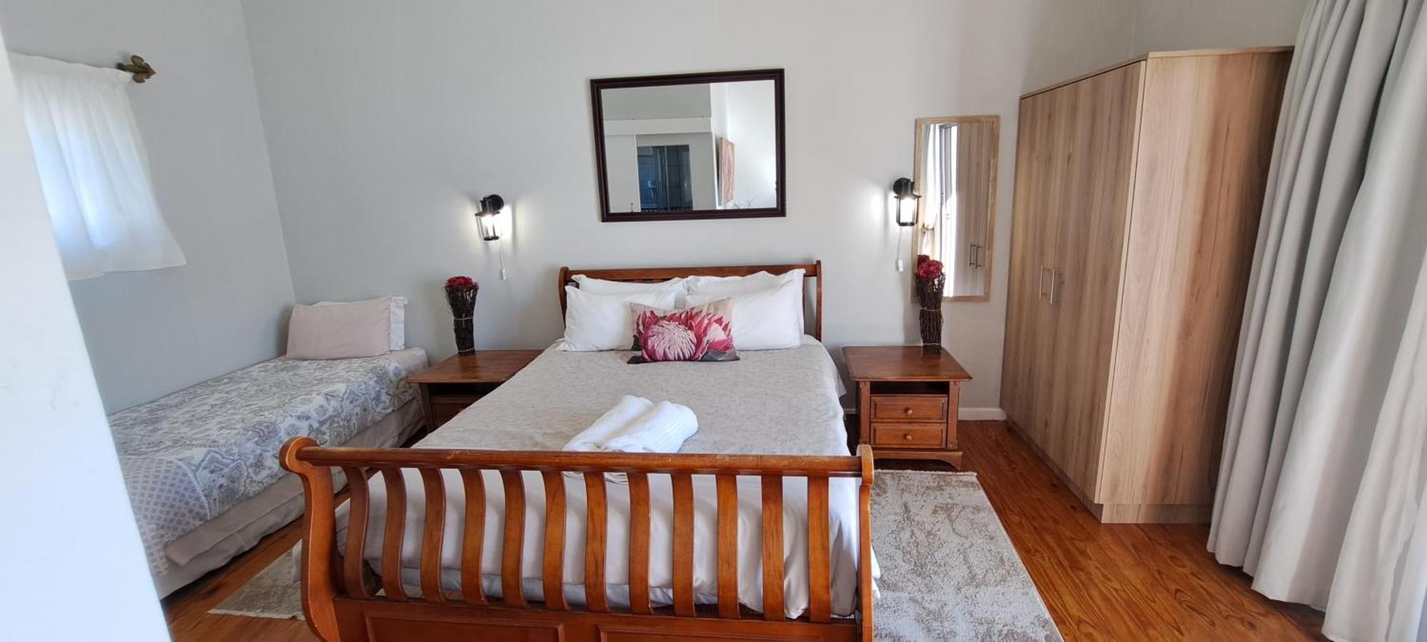 Raston Guest House Ламбертс-Бей Екстер'єр фото